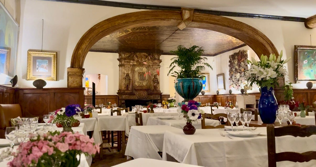 dining room at La Colombe d’Or