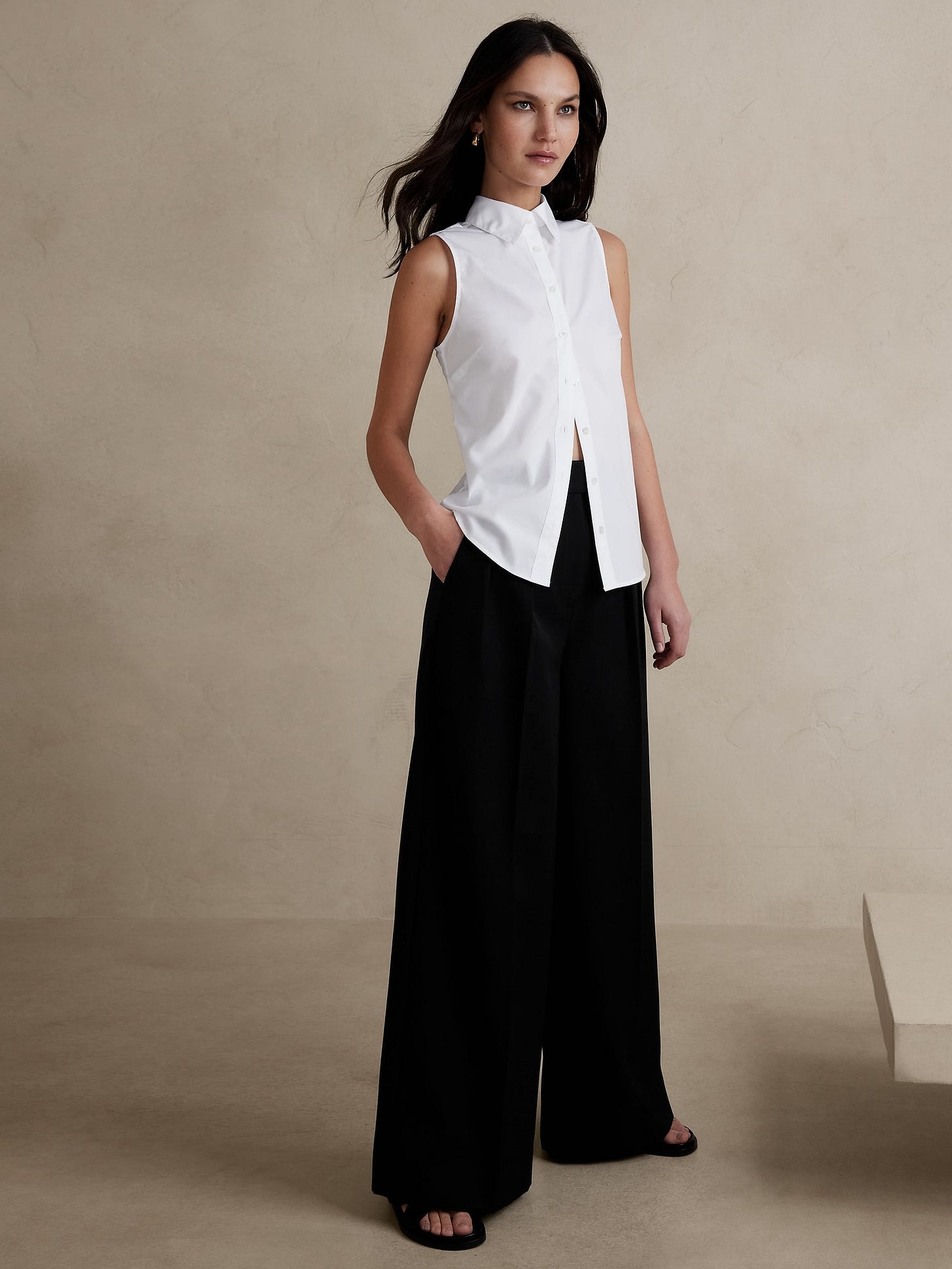 Riley Tailored Sleeveless Shirt