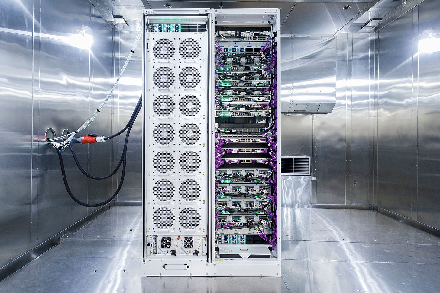 The Maia 100 server rack and “sidekick” cooling.