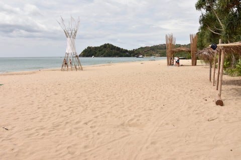 There is no shortage of sand on Ko Lanta. Photo: David Luekens There is no shortage of sand on Ko Lanta. Photo: David Luekens