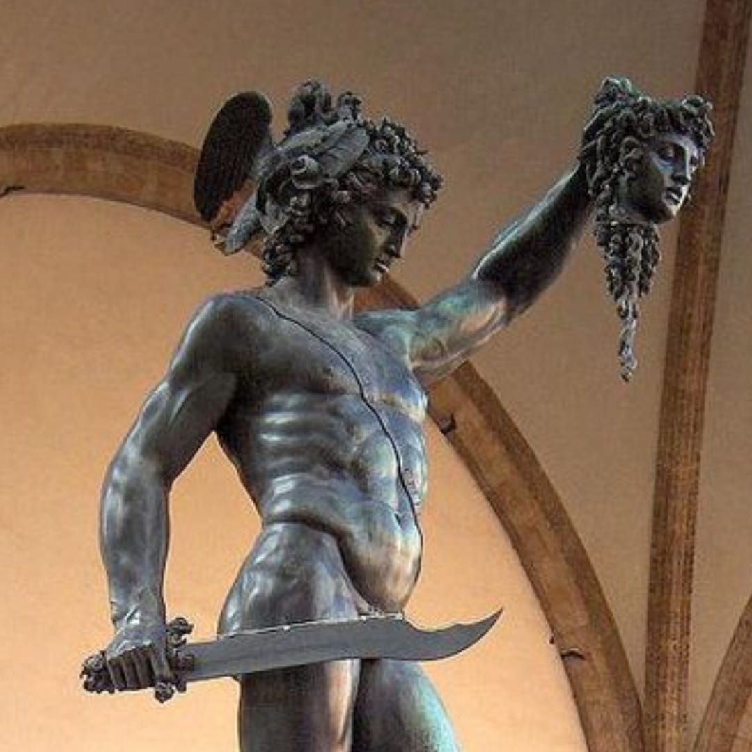 05: a multifacetada Medusa - by solemgemeos - notas muídas, image size:1080x1080