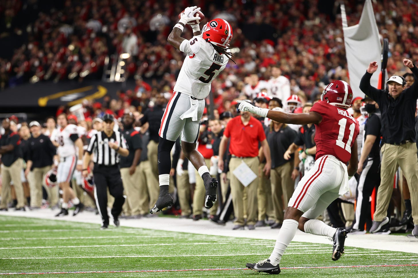 Kelee Ringo leapfrogs Lindsay Scott for the most exciting play in Georgia  football history