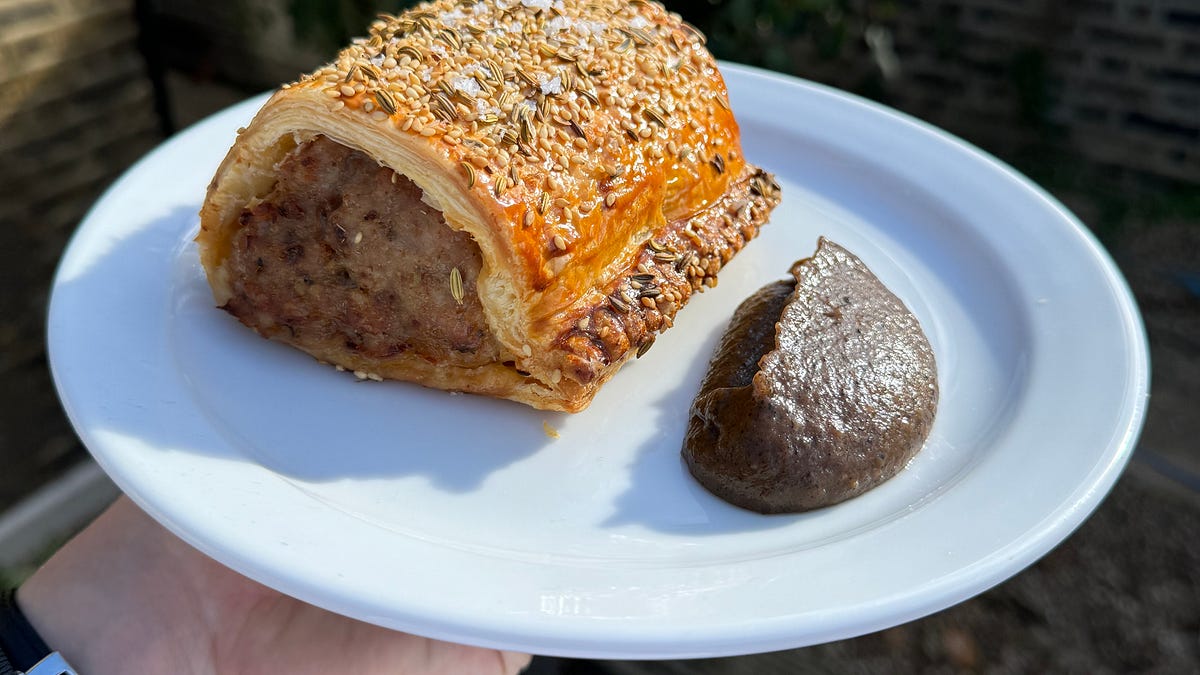 FENNEL SAUSAGE ROLLS & BURNT APPLE KETCHUP