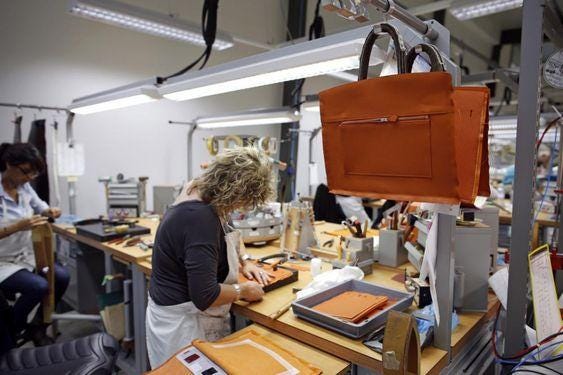 33 - Hermès opens a new leather goods factory near Bordeaux, generating 300  jobs - Services and company layout