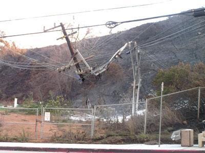 Cell tower fires and collapses in US