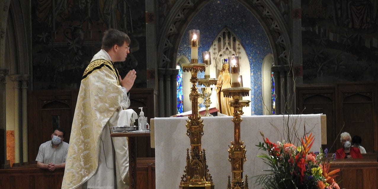 Faithful welcomed back to publicly celebrated Mass at cathedral