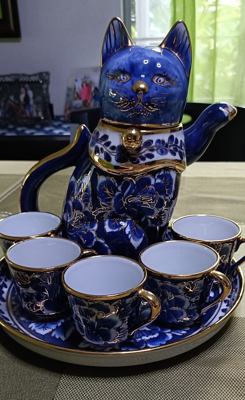 Tea Set with Cat Tea Pot
