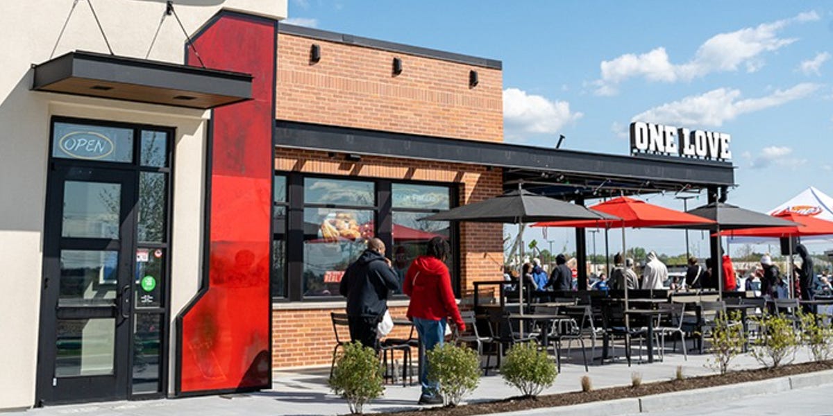 Raising Cane's Staffers Curse Customers Wearing MAGA Hats