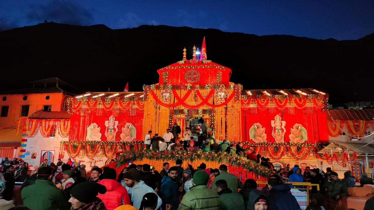 Diwali celebrations light up Kedarnath-Badrinath shrines today with great  enthusiasm | India News - News9live Diwali celebrations light up Kedarnath-Badrinath shrines today with great  enthusiasm | India News - News9live