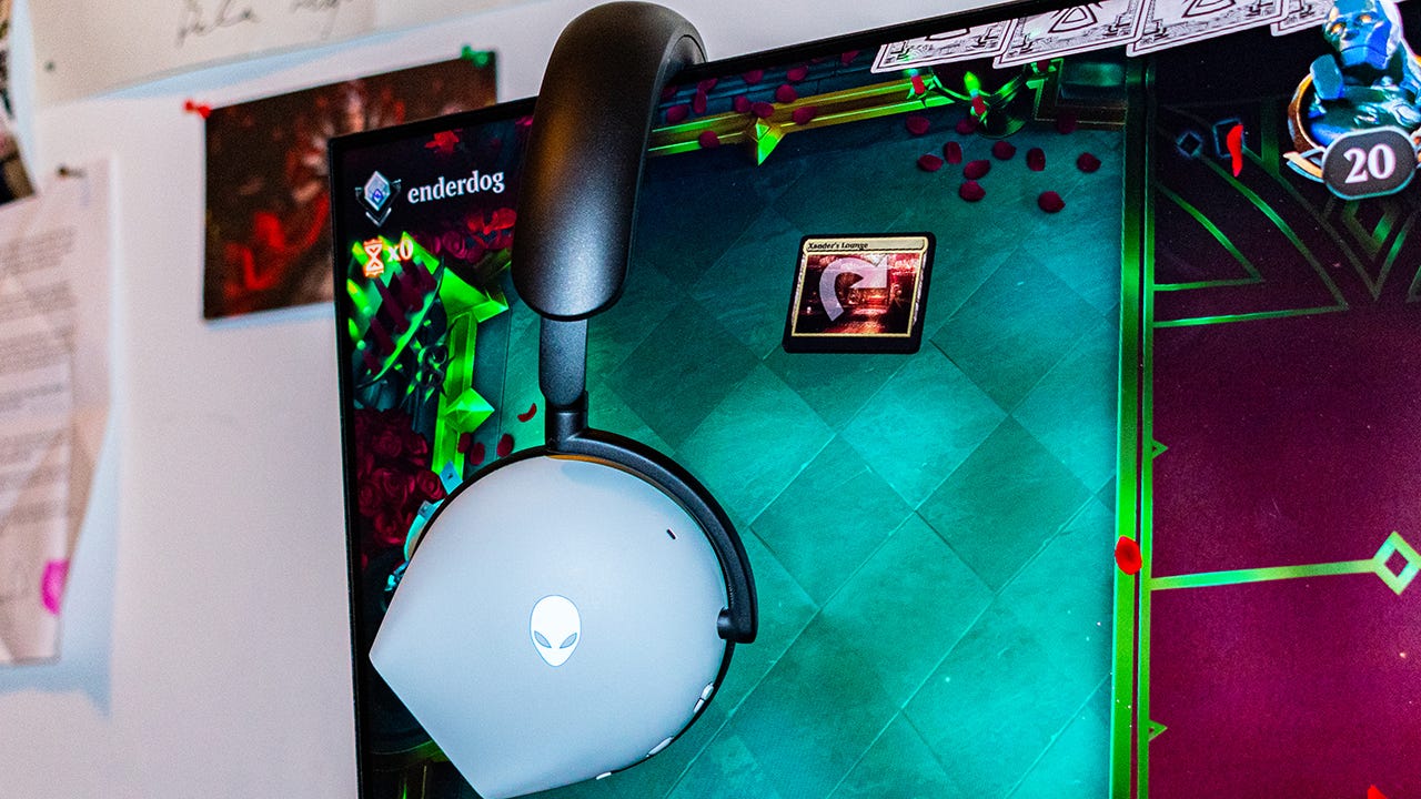 Alienware 920H Tri-Mode gaming headset Alienware 920H Tri-Mode gaming headset