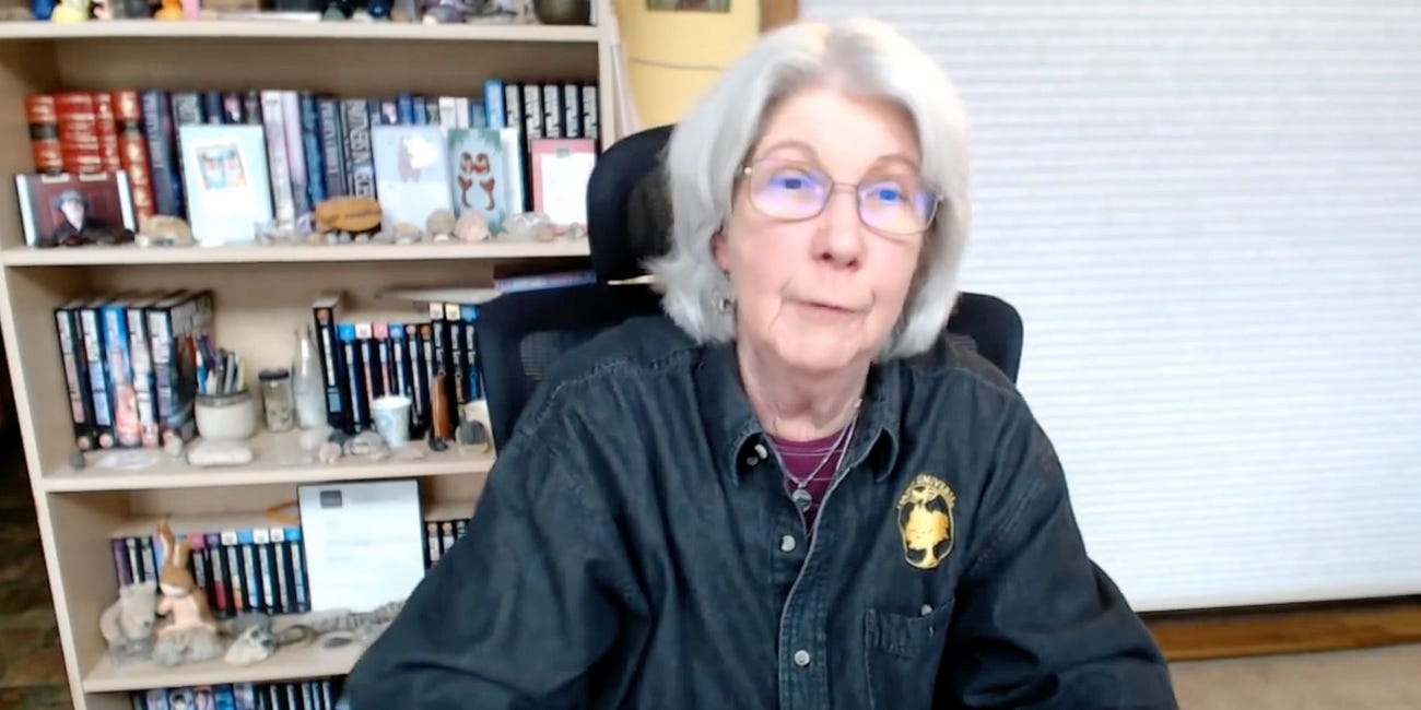 Sharon Lee On Writing Through Cancer, Forgotten Craft, And Clan Korval’s Enduring Universe