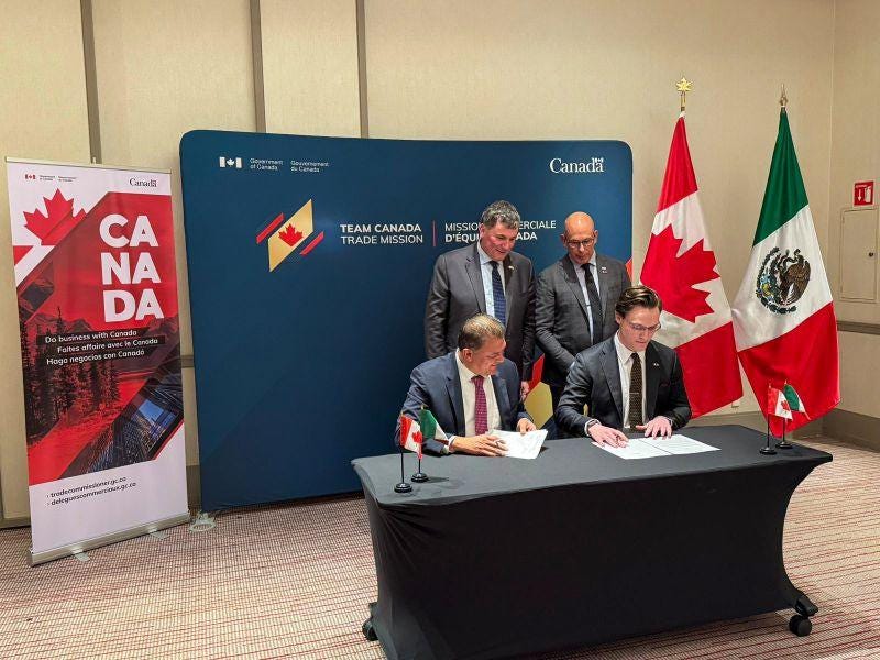 Minister Dominic LeBlanc with Mexican delegation Minister Dominic LeBlanc with Mexican delegation