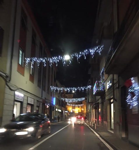 italian-christmas-lights-and-cars italian-christmas-lights-and-cars