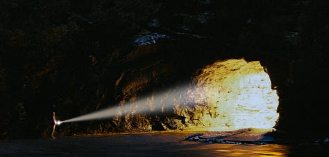 uso da lente fresnem e dos refletores parabólicos