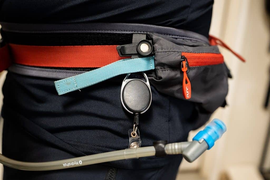 Straw storage for hip packs