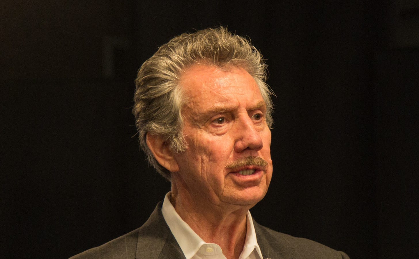 File:CRS-8 “WHAT'S ON BOARD” SCIENCE BRIEFING ON NASA TV (26274862916).jpg  - Wikimedia Commons