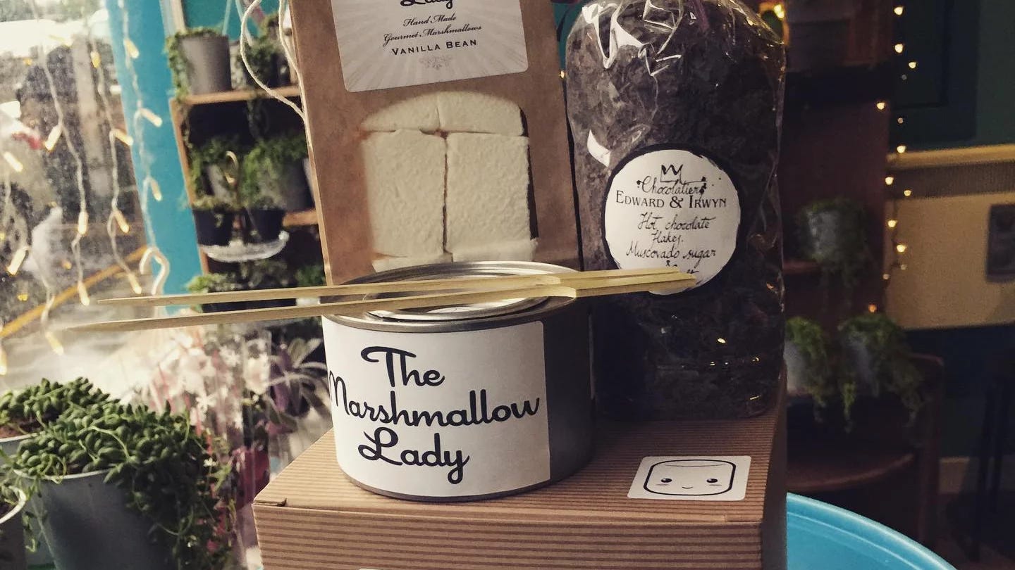 Toasted Marshmallow Hot Chocolate Gift Set! Toasted Marshmallow Hot Chocolate Gift Set!