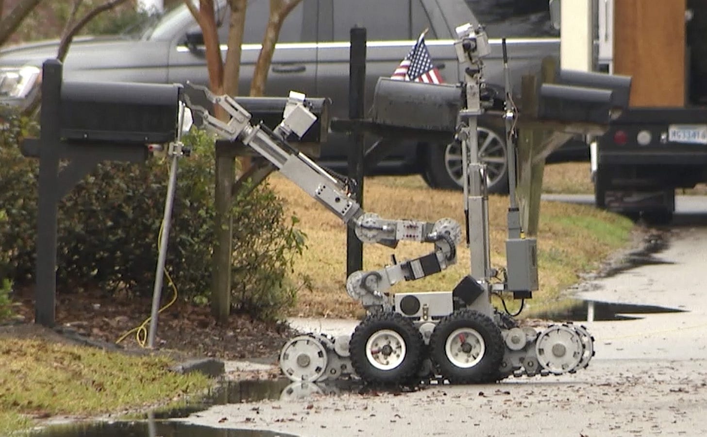 PHOTO: A robot checks the mailbox of Amanda Coney Williams, sister of Supreme Court Justice Amy Coney Barrett, after she was targeted in an email sent to an employee of the Charleston County Sheriff's Office saying a pipe bomb had been put in her mailbox. PHOTO: A robot checks the mailbox of Amanda Coney Williams, sister of Supreme Court Justice Amy Coney Barrett, after she was targeted in an email sent to an employee of the Charleston County Sheriff's Office saying a pipe bomb had been put in her mailbox.