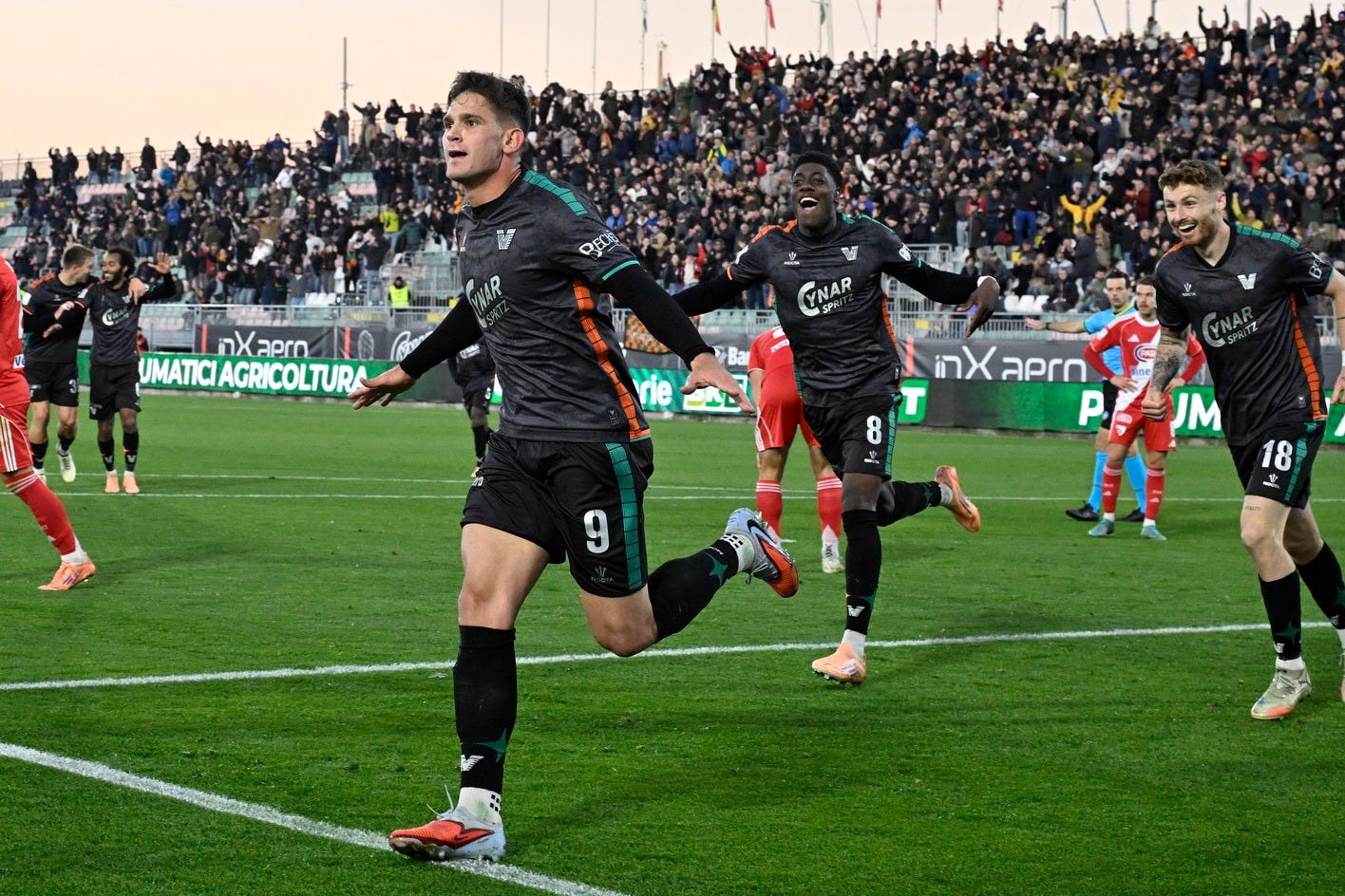 Adorante post Venezia-Mantova: "Sono molto contento per i goal e per la squadra" - Notizie Plus Adorante post Venezia-Mantova: "Sono molto contento per i goal e per la squadra" - Notizie Plus