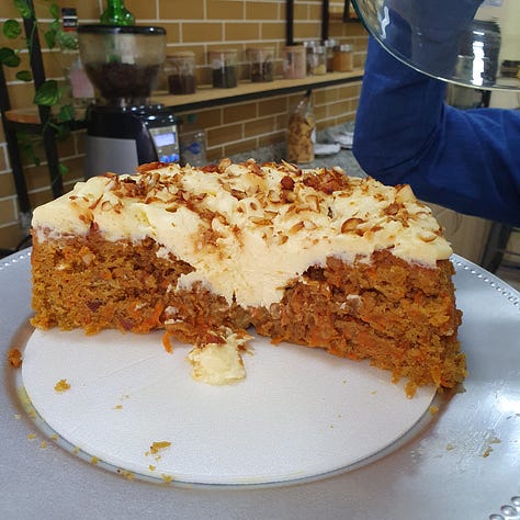 torta de zanahoria, red Velvet y de chocolate