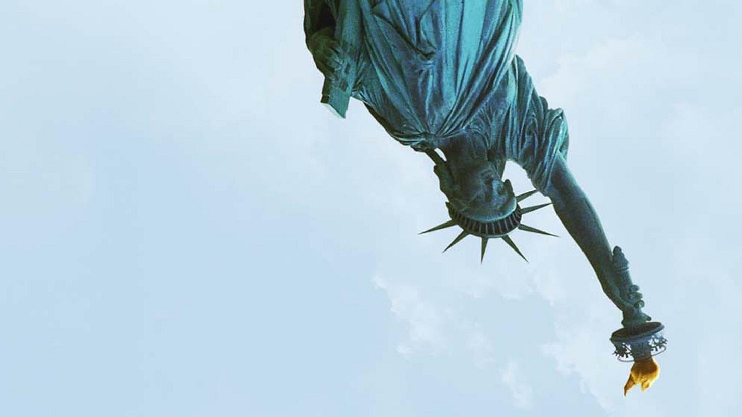 Wendell on X: "i know it's the centre of the marketing campaign but the  intro where we arrive at Ellis Island but are introduced to the Statue of Liberty  upside down is