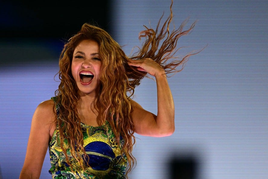 Em noite histórica, Shakira reúne dois milhões de pessoas na praia de  Copacabana