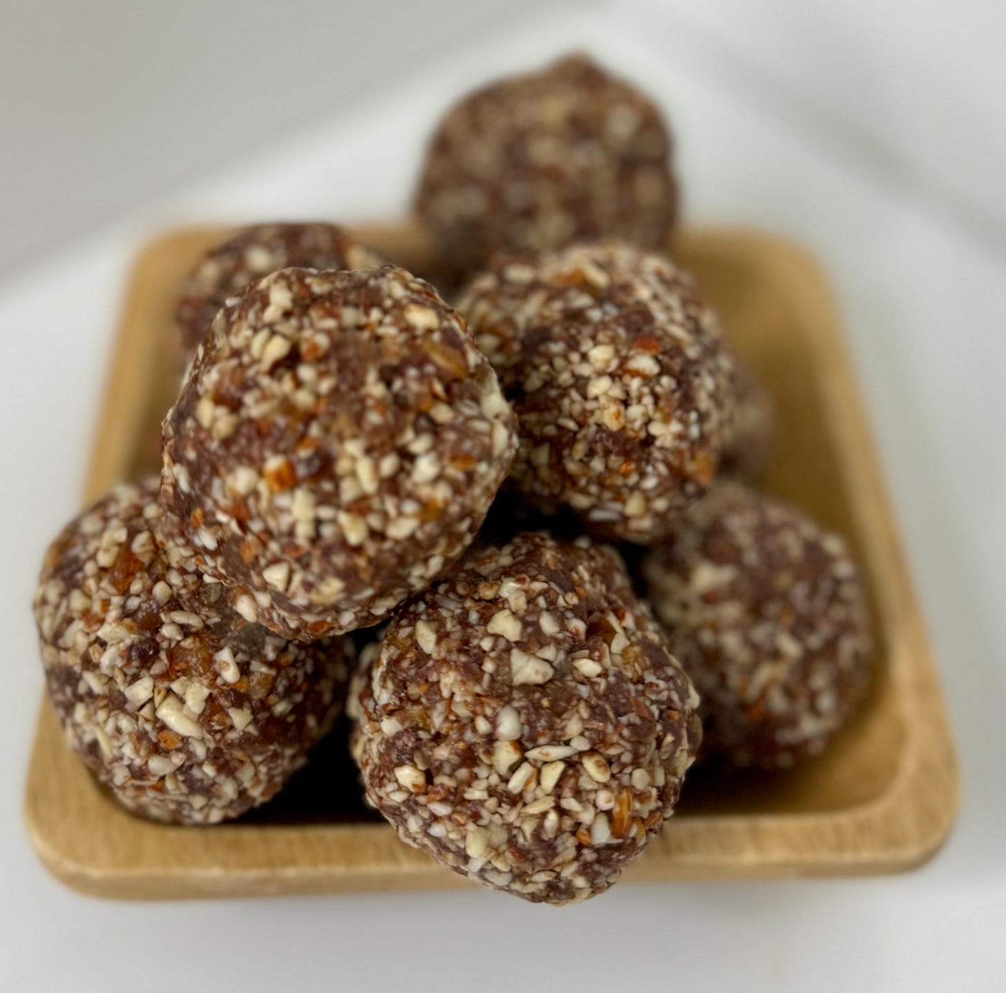 Cacao collagen energy bites