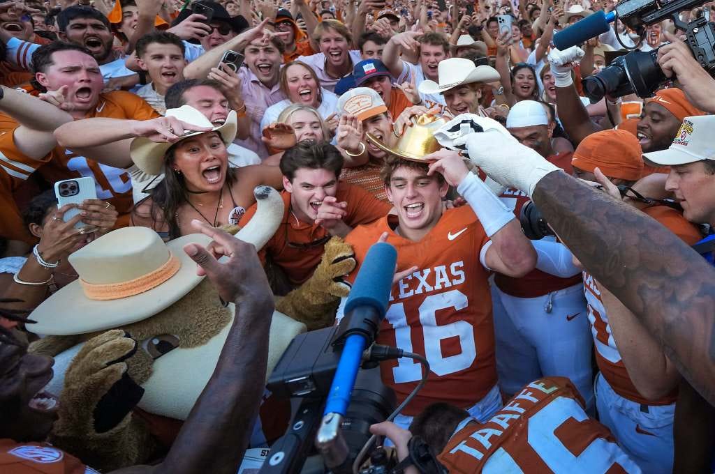 Strong second half helps Longhorns upset Oklahoma | Tyler Morning Telegraph