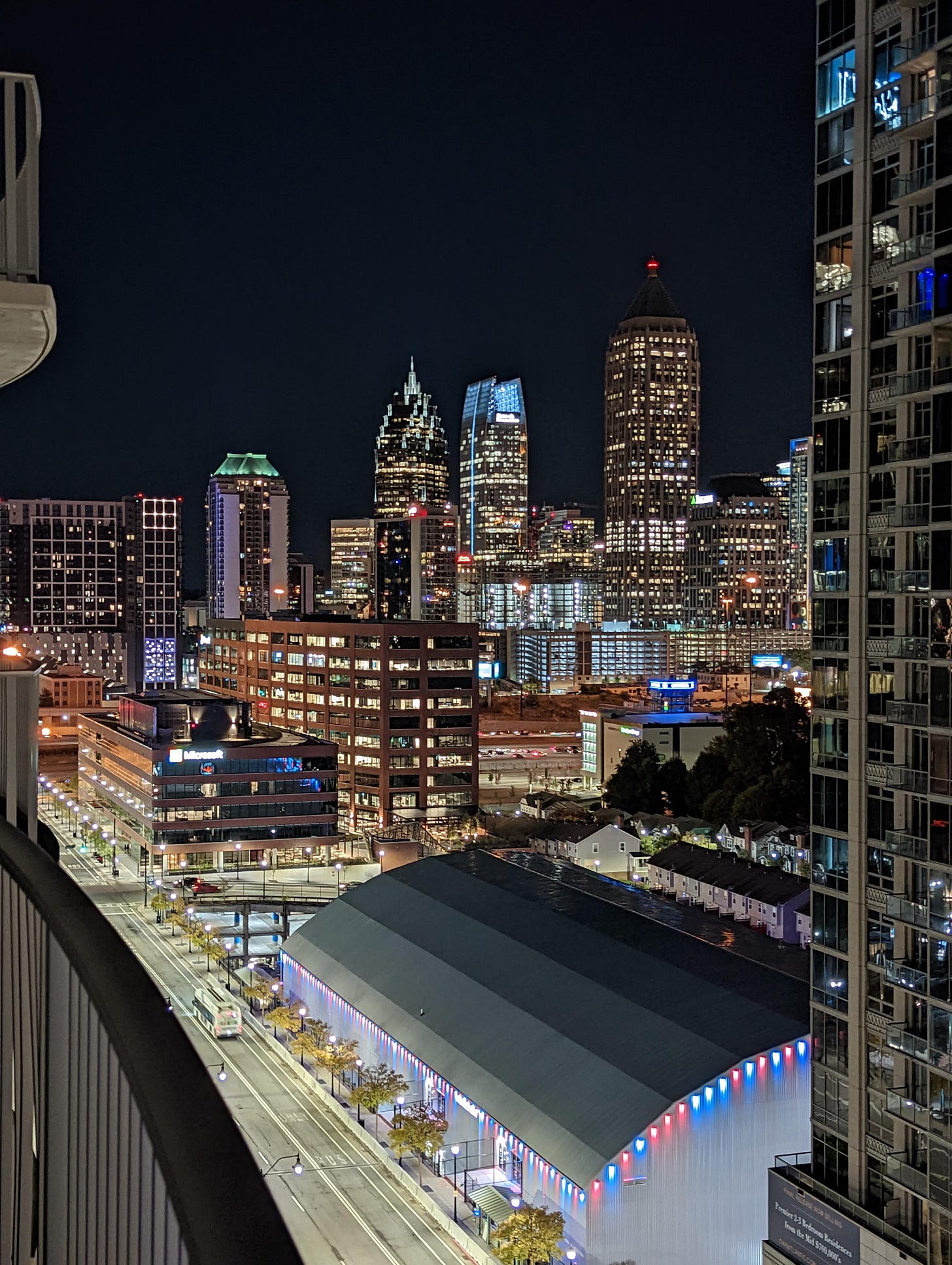 r/Atlanta - a city skyline at night