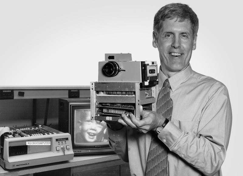 Meet The Inventor Of The First Digital Camera - The Photographer Online Meet The Inventor Of The First Digital Camera - The Photographer Online