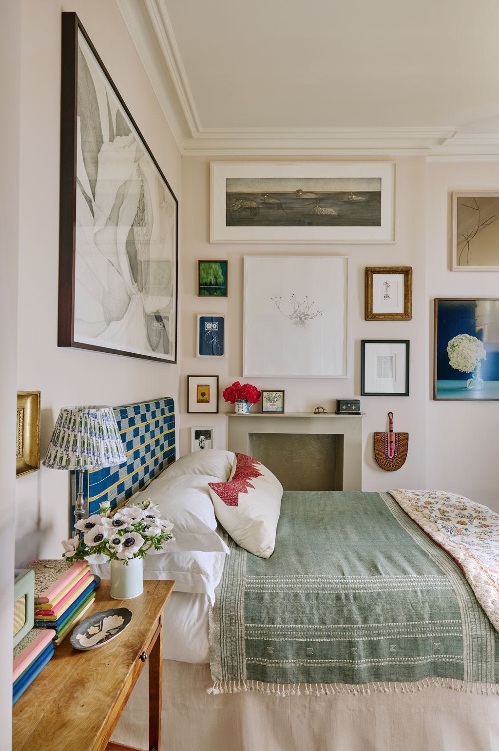 A large drawing by Sarah Graham is part of a mix that includes works by Gary Hume Suzy Murphy Michael Landy and Henri... A large drawing by Sarah Graham is part of a mix that includes works by Gary Hume Suzy Murphy Michael Landy and Henri...