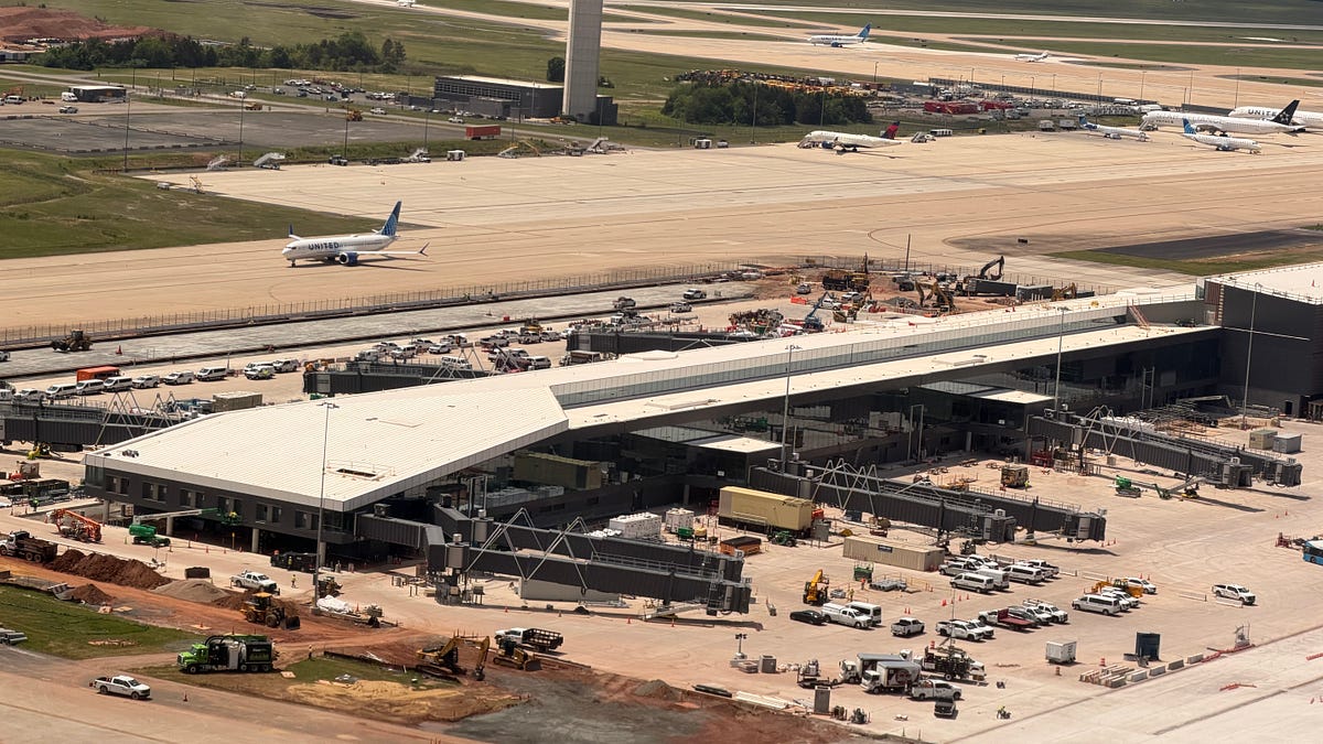The First Concourse in Dulles's Transformation