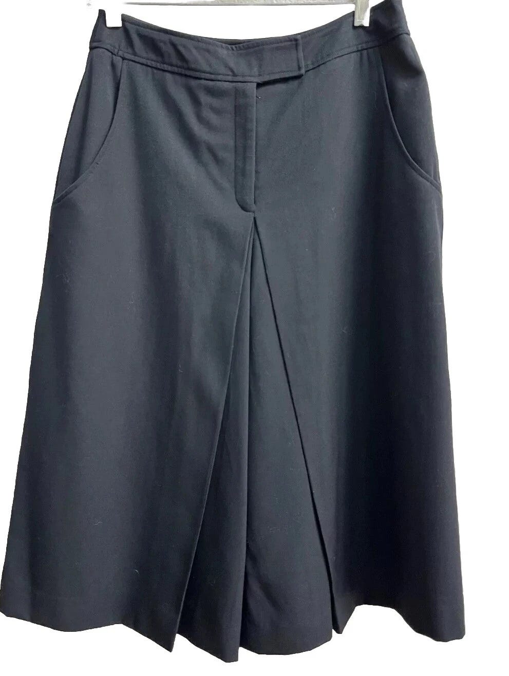 Larry Levine Sport Black 100% Wool Culotte pants skirt 8 - Picture 1 of 6 Larry Levine Sport Black 100% Wool Culotte pants skirt 8 - Picture 1 of 6