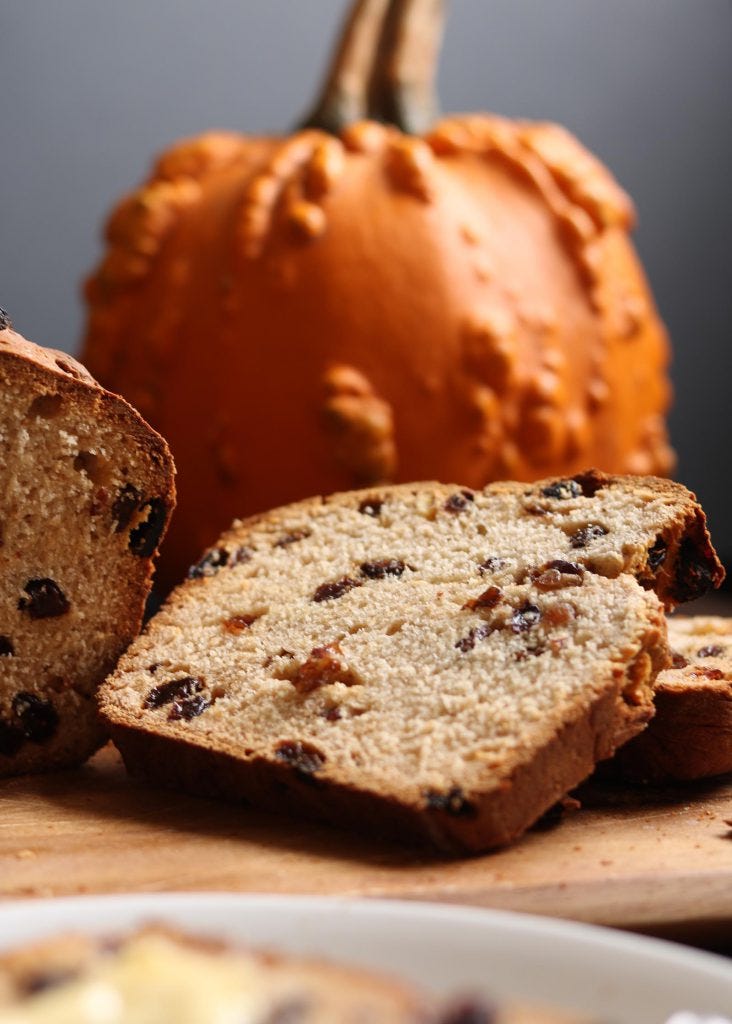 Irish Barmbrack-www.thelastfoodblog.com Irish Barmbrack-www.thelastfoodblog.com