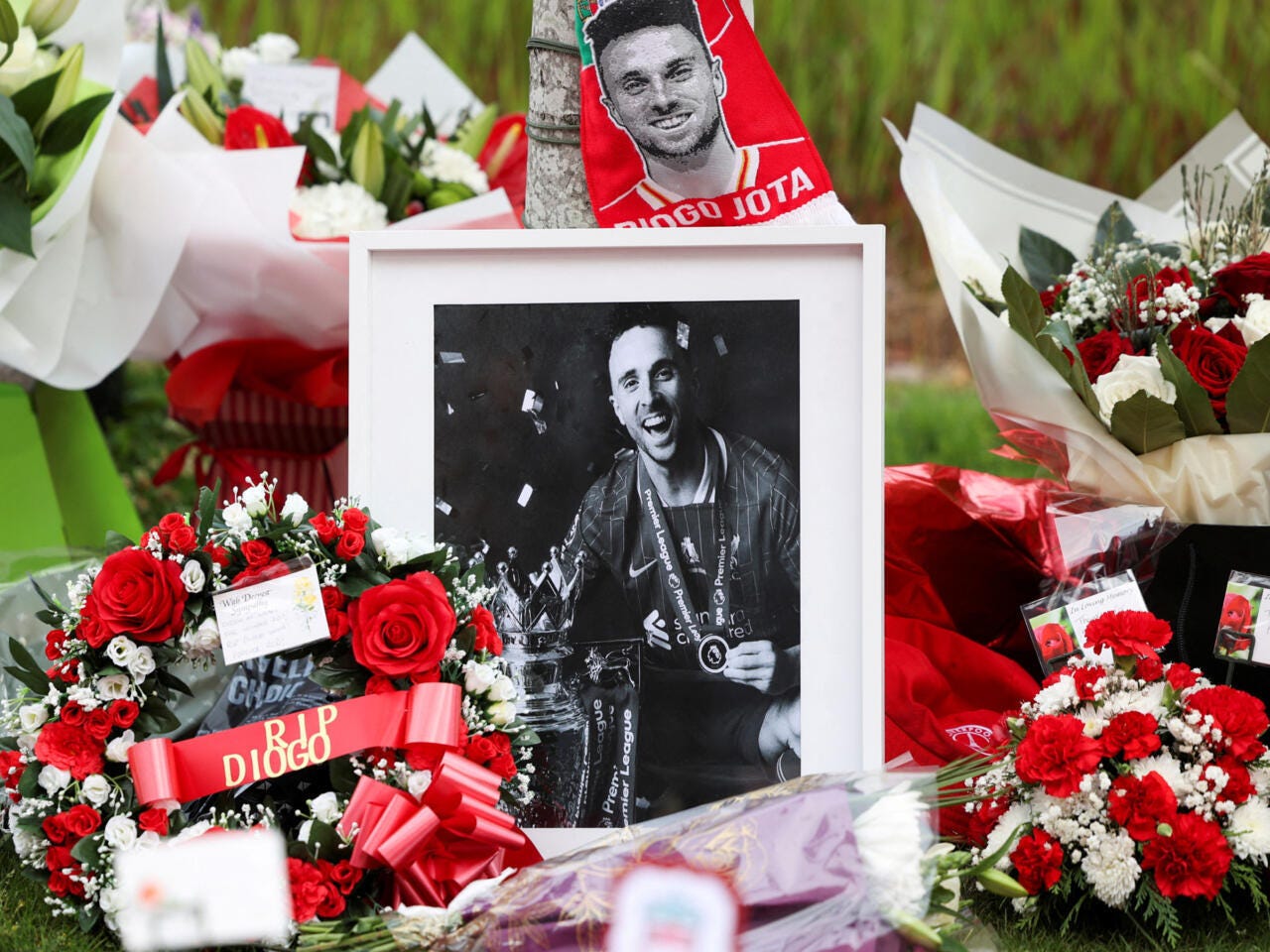 Portugal and football world mourn Liverpool forward Diogo Jota