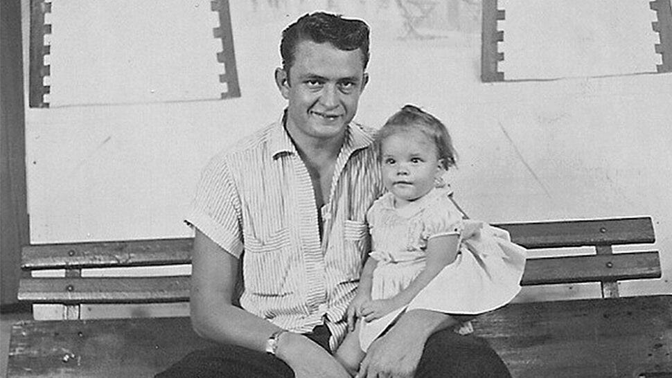 //assets.playbill.com/editorial/17714f9f13626b8b0b87a7b2dbbdf282-johnnycash-rosannecash-hr.jpg //assets.playbill.com/editorial/17714f9f13626b8b0b87a7b2dbbdf282-johnnycash-rosannecash-hr.jpg