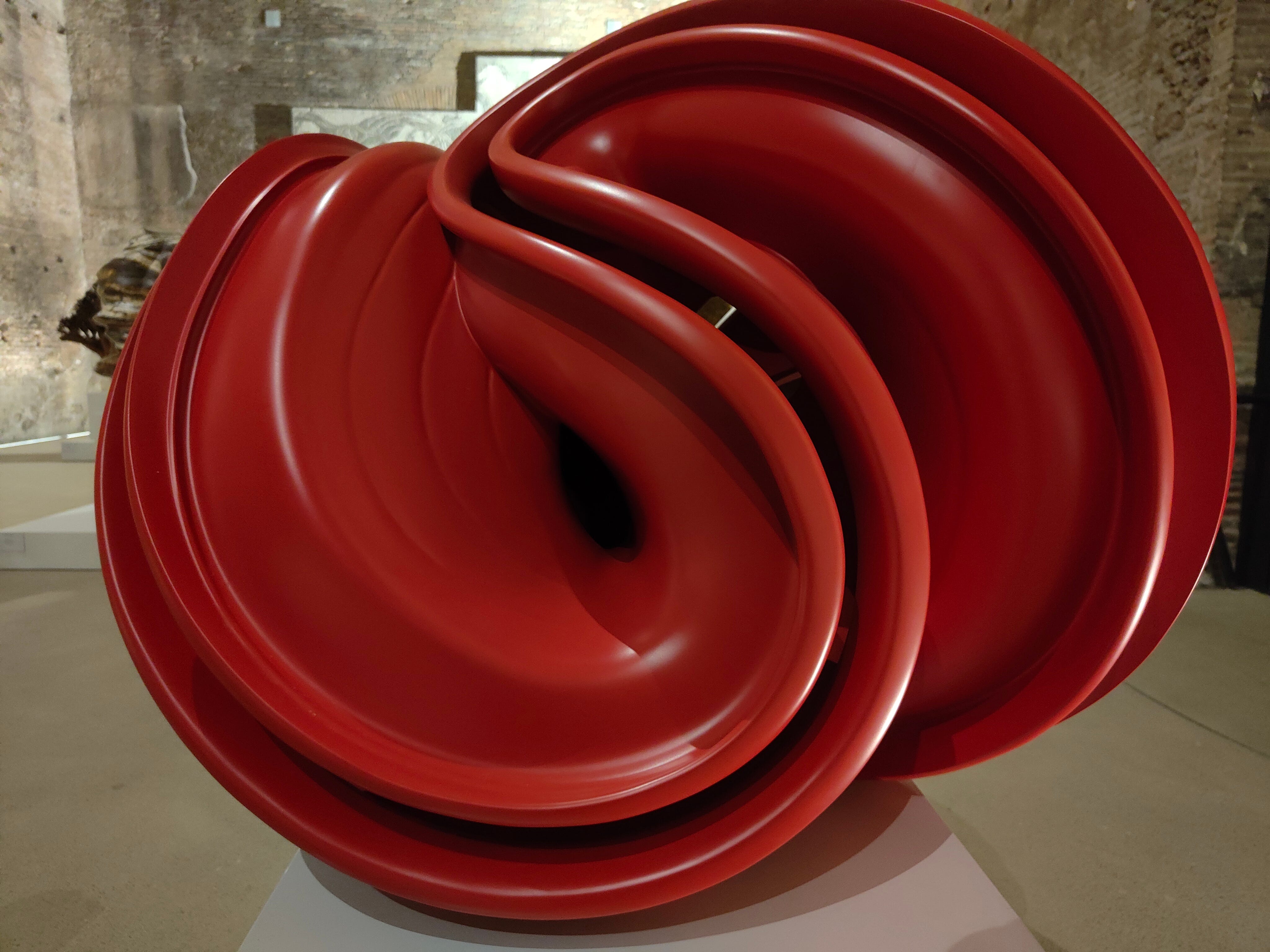Art Snap-shot: Tony Cragg takes a deep dive into the Diocletian Baths.
