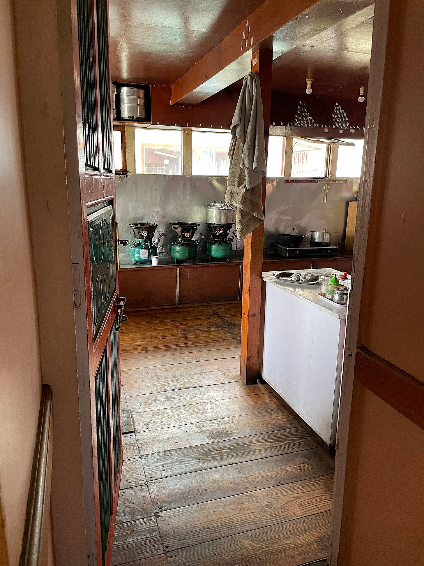 The kitchen at Everest Summit Lodge uses gas to cook.