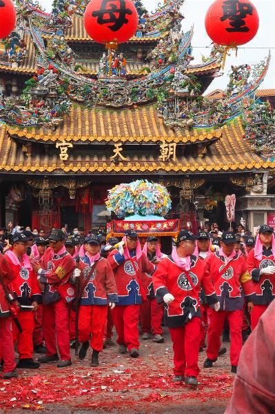媽祖進香途中信眾行走|來源:外交部 NGO 雙語網站 媽祖進香途中信眾行走|來源:外交部 NGO 雙語網站