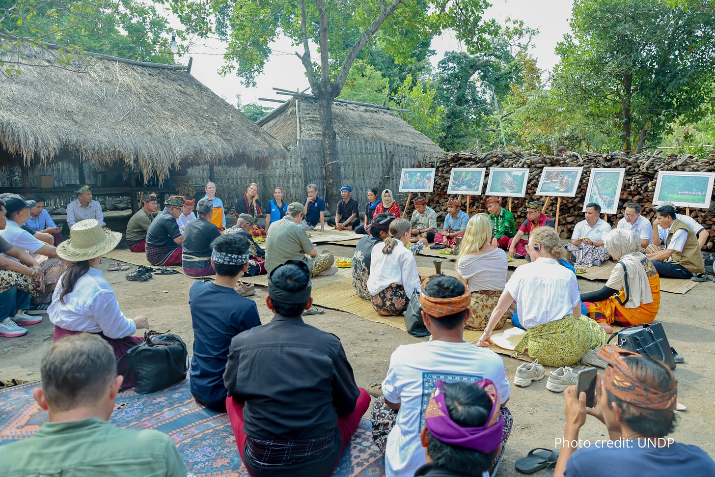 Swedish Crown Princess Victoria sits with the Bayan indigenous community at Karang Bajo Village in North Lombok, West Nusa Tenggara, on Sunday (9/6) to learn about the awig-awig customary law