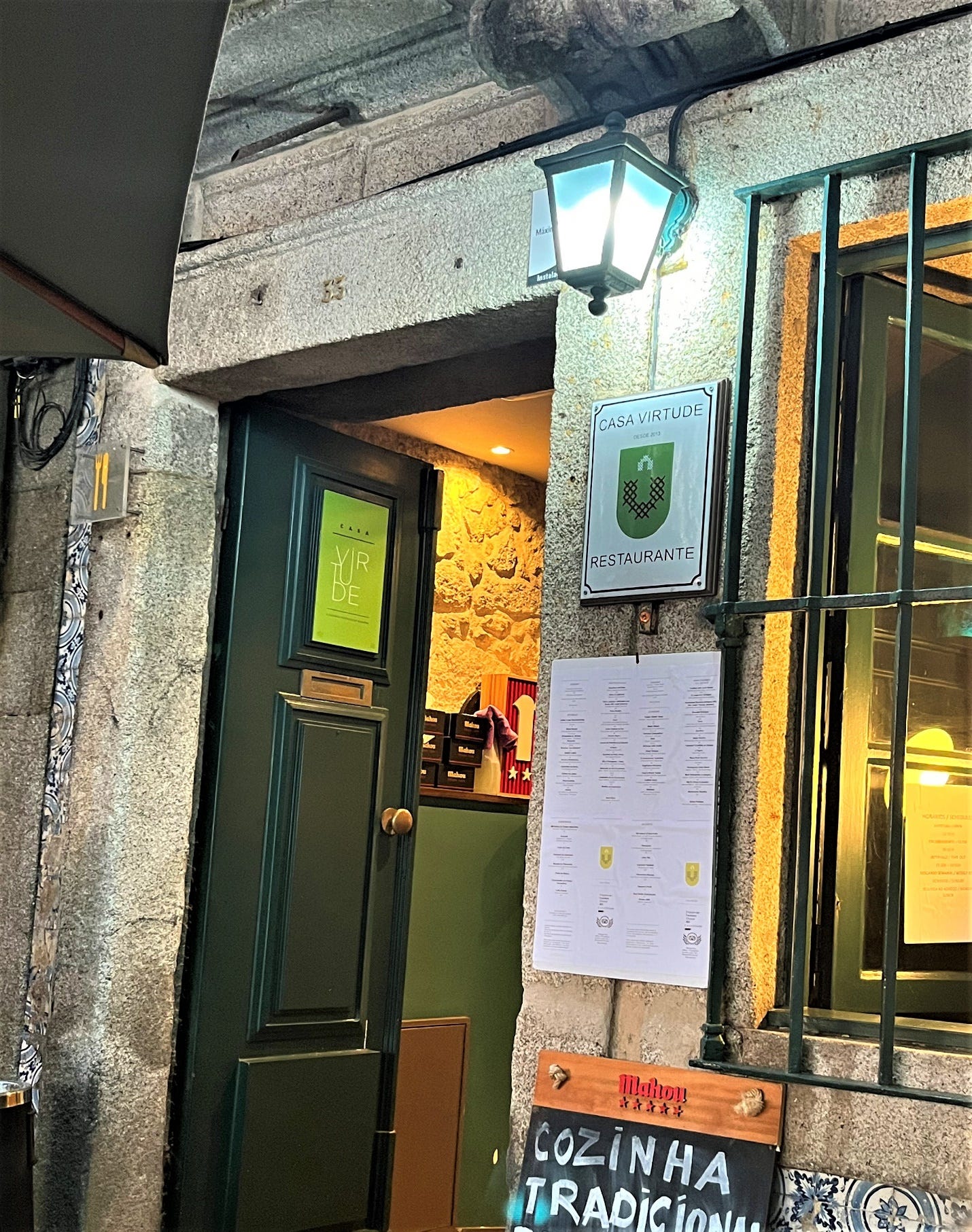 A door to a building

Description automatically generated
