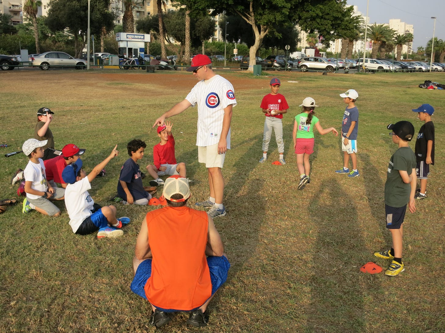The Tel Aviv Comrades, 8-10 years old