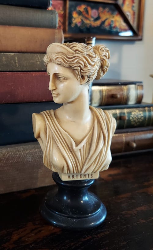 Small Marble Antique Statue of Artemis, Greek Goddess | c. 1920 Small Marble Antique Statue of Artemis, Greek Goddess | c. 1920