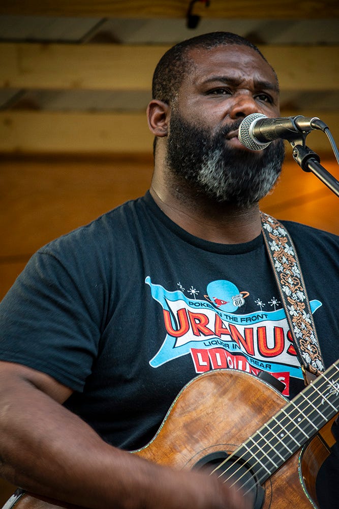 Michael Kately / photos by Troy Larson © FallstownFUSE