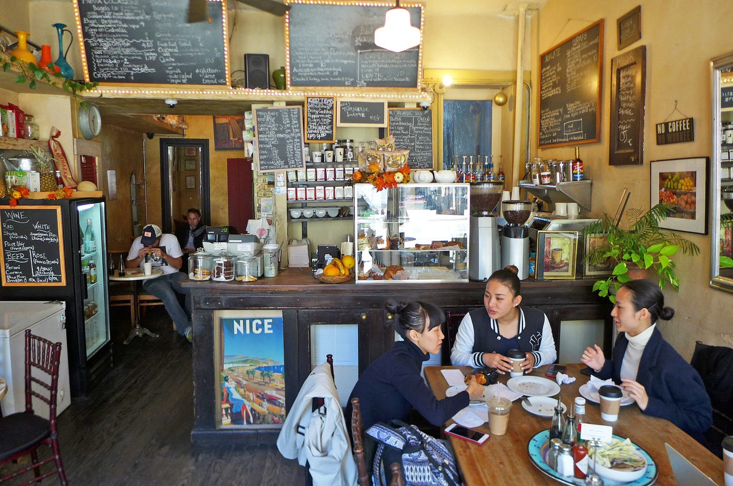 inside Panino Giusto