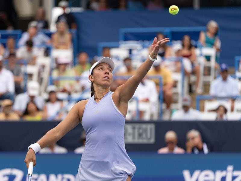 Fast start, dominant serve fuel Pegula's first two-set win over Kalinskaya
