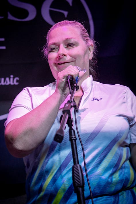 Post-Art Walk Karaoke at The Iron Horse / all photos by author