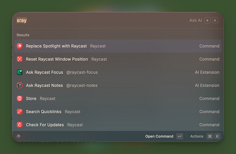 Raycast subtly nudging users to replace Spotlight by giving a command to do it