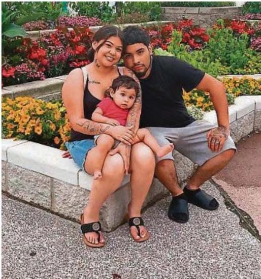 Gio­vanni Sosa, his wife, Litzy Muñoz, and their baby are seen in an undated photo. U.S. Immig­ra­tion and Cus­toms Enforce­ment agents detained Sosa June 26.