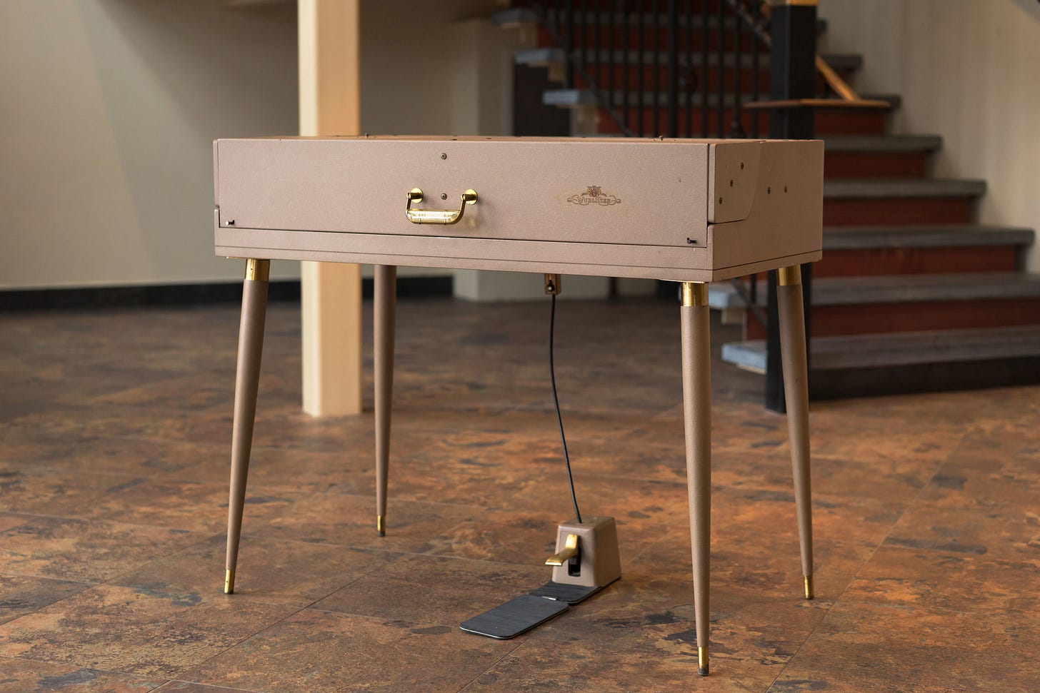 A Wurlitzer 140b with the keyboard cover on. A Wurlitzer 140b with the keyboard cover on.